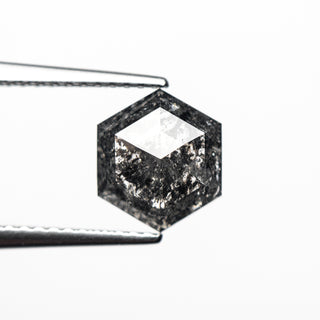 Salt and pepper hexagon diamond