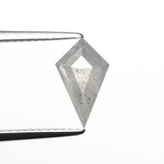 Salt and pepper diamond