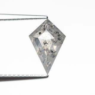 Salt and pepper kite diamond