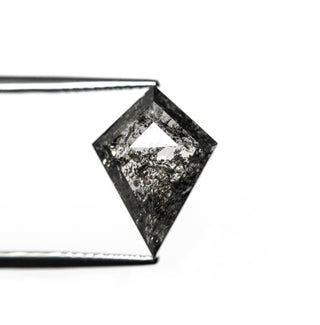Black kite diamond