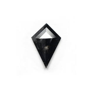 Black kite diamond