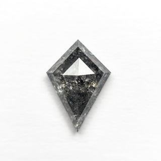 Salt and pepper kite diamond