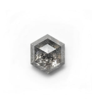 Salt and pepper diamond