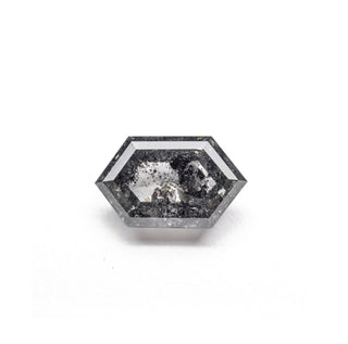 Salt and pepper diamond
