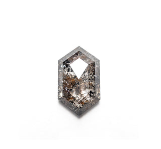 Salt and pepper hexagon diamond