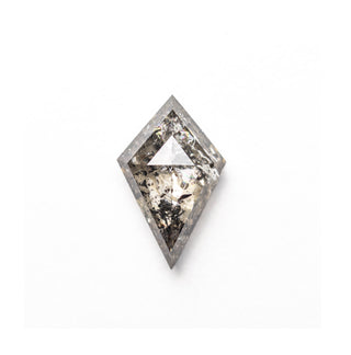 Salt and pepper kite diamond