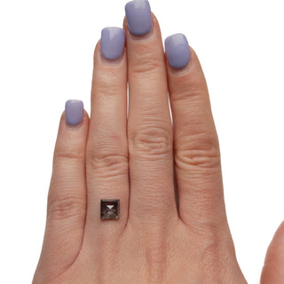 Salt and pepper diamond