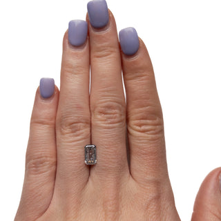 Salt and pepper diamond