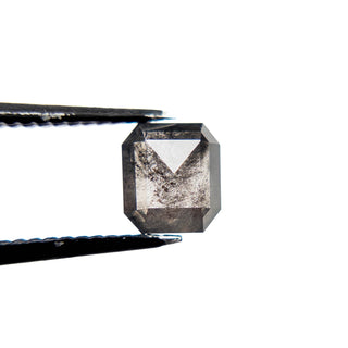 Salt and pepper square diamond