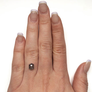 Salt and pepper hexagon diamond