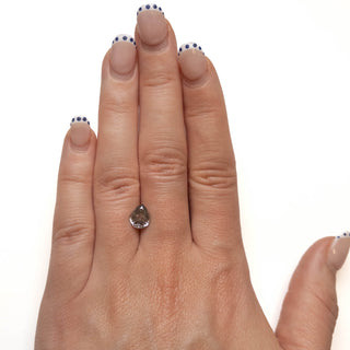 Salt and pepper diamond