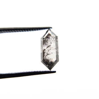 Salt and pepper hexagon diamond