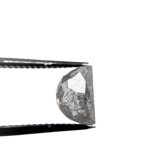 Salt and pepper geometric diamond