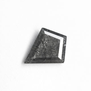 Black kite diamond