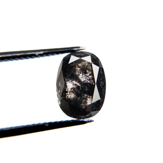 Salt and pepper diamond
