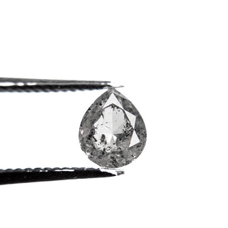Light salt and pepper diamond