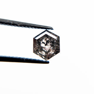 Salt and pepper hexagon diamond
