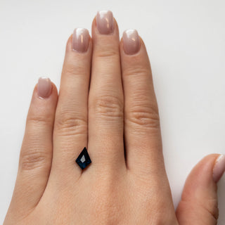 Dark blue kite sapphire