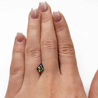 Green kite sapphire