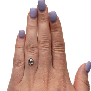 Salt and pepper diamond