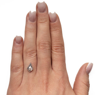 Salt and pepper kite diamond