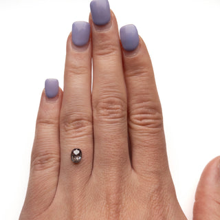 Salt and pepper diamond