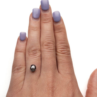 Salt and pepper diamond