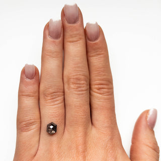 Salt and pepper hexagon diamond