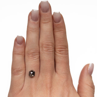 Salt and pepper hexagon diamond