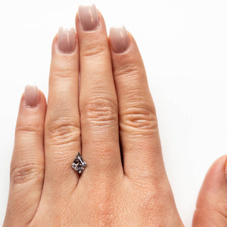 Salt and pepper kite diamond