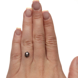 Salt and pepper diamond
