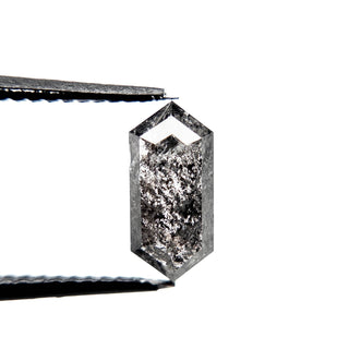 Salt and pepper hexagon diamond
