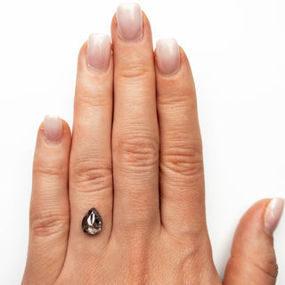 Salt and pepper pear diamond