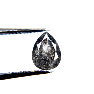 Salt and pepper pear diamond