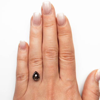 Black speckled pear diamond