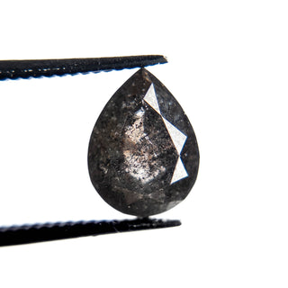 Salt and pepper diamond