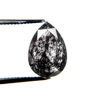 Natural salt and pepper diamond