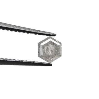 Salt and pepper diamond