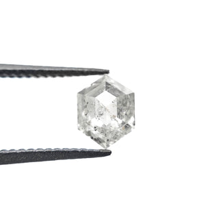 Salt and pepper diamond