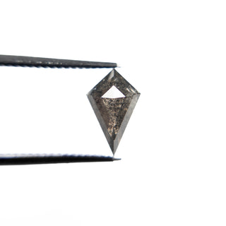 Salt and pepper kite diamond