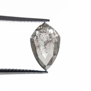 Salt and pepper diamond