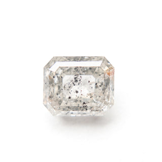 Salt and pepper diamond
