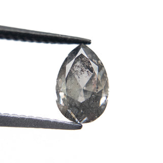 Salt and pepper diamond