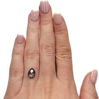 Salt and pepper diamond