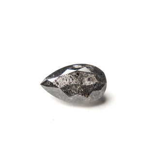 Salt and pepper diamond