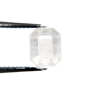 Emerald shaped diamond