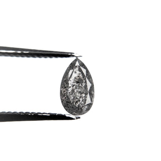 Salt and pepper diamond