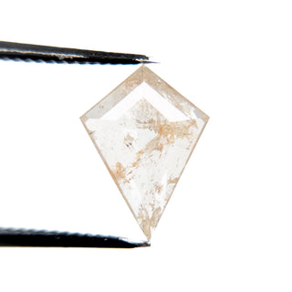 Salt and pepper diamond