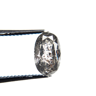 Salt and pepper diamond