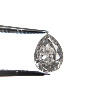 Salt and pepper diamond